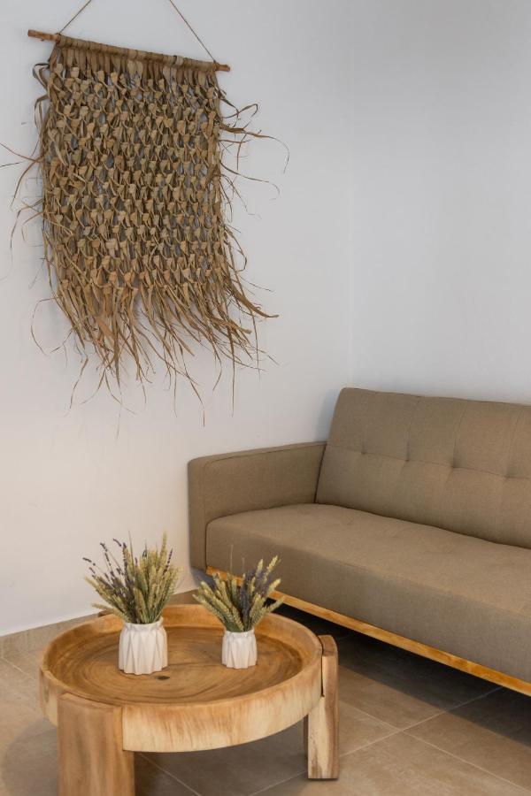 Kallia'S Suites Milos Adamantas  Luaran gambar